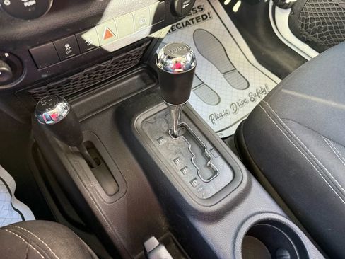 Used 2015 Jeep Wrangler Unlimited Sahara w/ Trailer Tow Group image 22