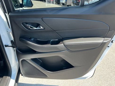 Used 2020 Chevrolet Traverse RS w/ LPO, Floor Liner Package AWD/4WD image 26