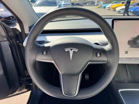 Used 2023 Tesla Model Y Long Range image 11