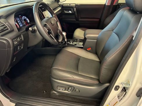 Used 2024 Toyota 4Runner TRD Off-Road Premium w/ Moonroof Package AWD/4WD image 6