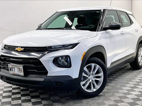 Used 2021 Chevrolet TrailBlazer LS FWD image 1
