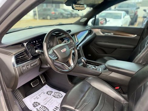 Used 2020 Cadillac XT6 Sport w/ Platinum Package AWD/4WD image 6