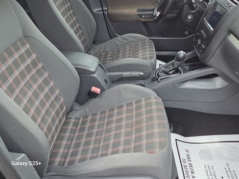 Used 2009 Volkswagen GTI 4-Door FWD image 16