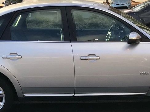 Used 2008 Mercury Sable Premier image 3