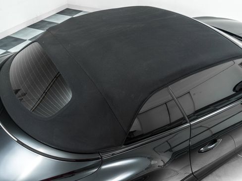 Used 2023 Bentley Continental GT V8 image 40