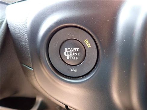 Used 2019 Jeep Wrangler Unlimited Rubicon AWD/4WD image 20