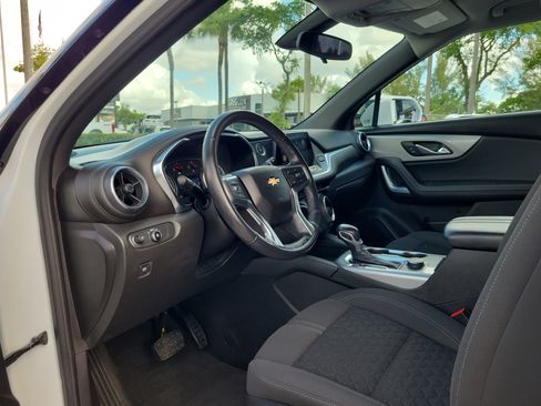 Used 2020 Chevrolet Blazer LT FWD image 9