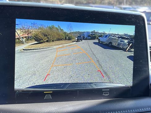 Used 2022 Chevrolet Tahoe LT image 24