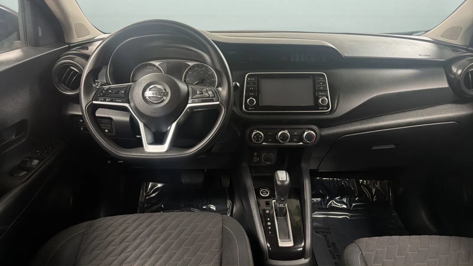 Used 2021 Nissan Kicks S FWD image 10
