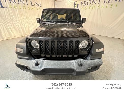 Used 2019 Jeep Wrangler Unlimited Sport S image 2