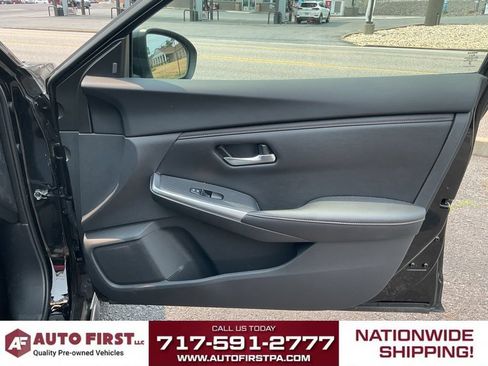 Used 2023 Nissan Sentra SR w/ Electronics Package FWD image 18