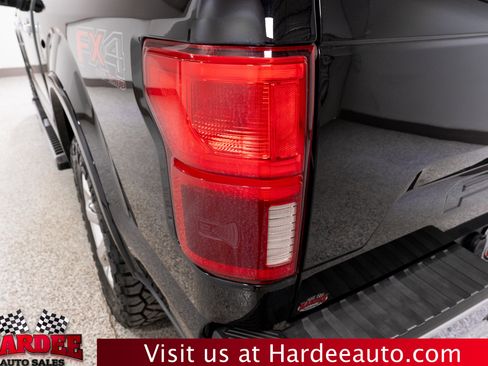Used 2019 Ford F150 Lariat w/ Equipment Group 502A Luxury AWD/4WD image 9