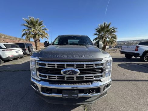 Used 2024 Ford F250 XLT image 8
