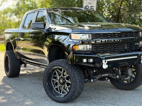 Used 2021 Chevrolet Silverado 1500 Custom Trail Boss w/ Midnight Edition image 17