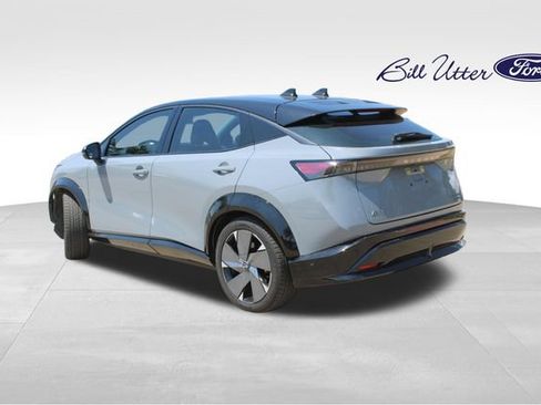 Used 2023 Nissan Ariya AWD/4WD image 7