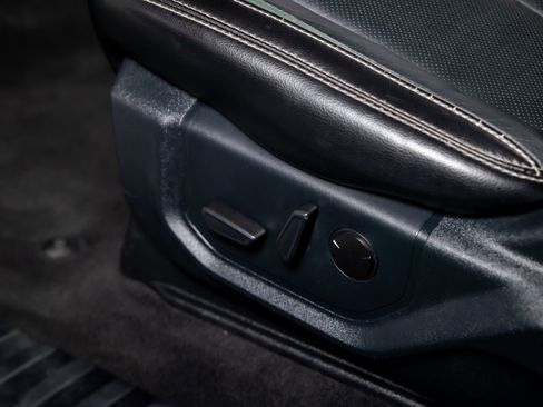 Used 2020 Ford F350 Lariat w/ Lariat Ultimate Package image 11