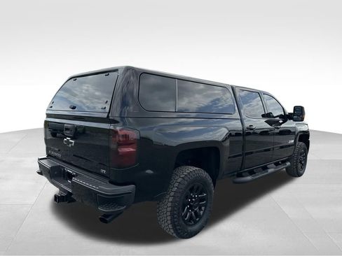 Used 2018 Chevrolet Silverado 2500 LTZ w/ Midnight Edition image 16