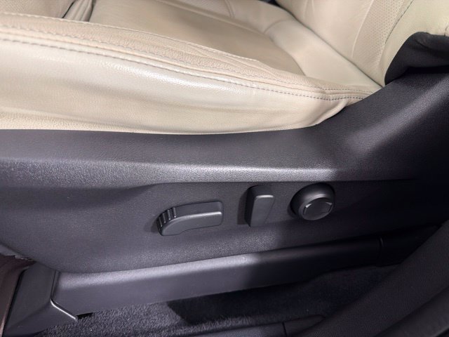 Used 2020 Subaru Ascent Limited w/ Popular Package #3 AWD/4WD image 18