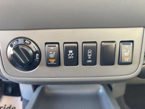 Used 2019 Nissan Frontier SV w/ Value Truck Package AWD/4WD image 21