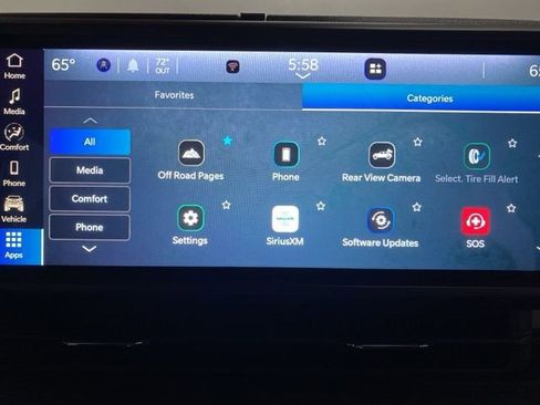 Used 2024 Jeep Wrangler Unlimited image 48