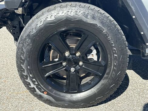Used 2021 Jeep Wrangler Unlimited Sport AWD/4WD image 11