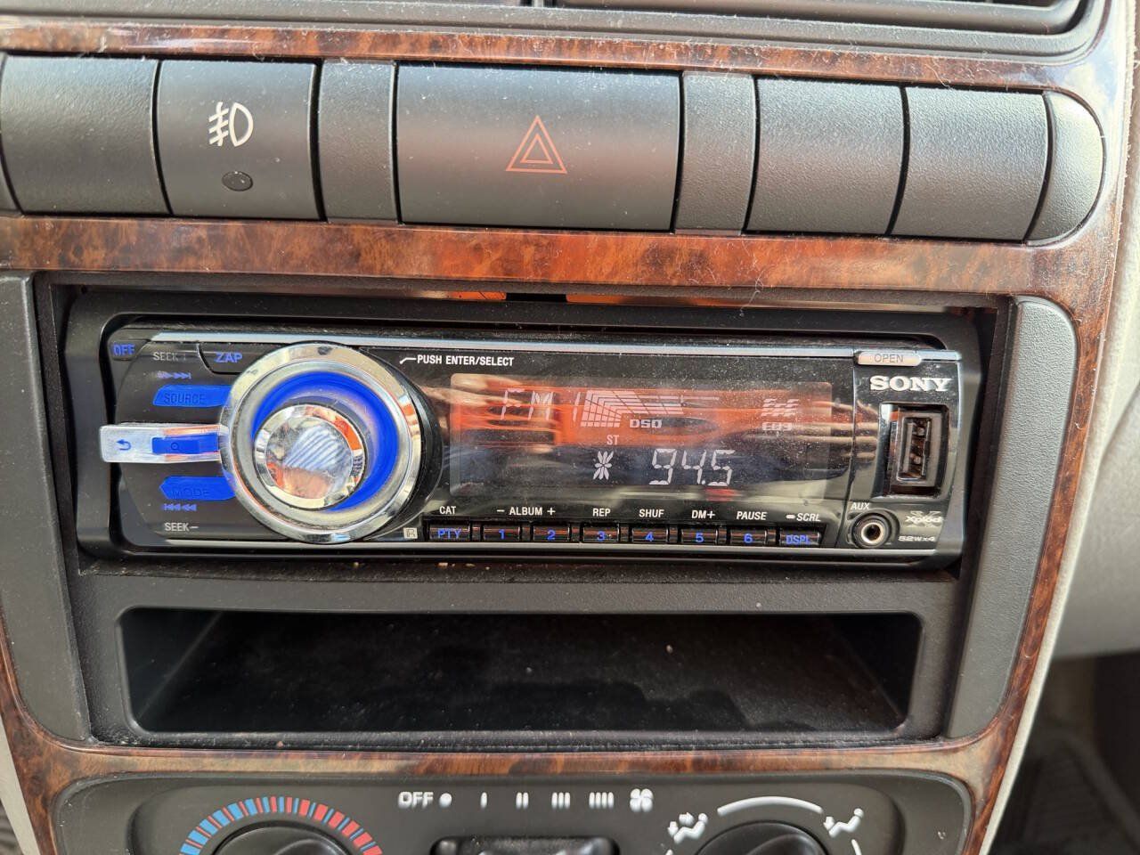 Used 2000 Saturn L-Series LS2 FWD image 34
