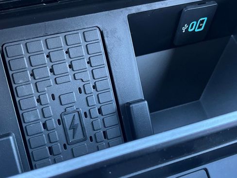 New 2026 Ford F250 Platinum image 16