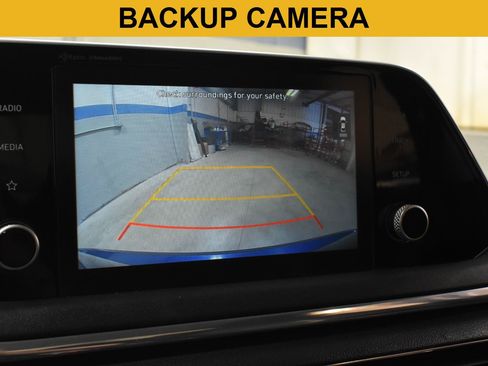 Used 2020 Hyundai Sonata SEL w/ Convenience Package FWD image 4