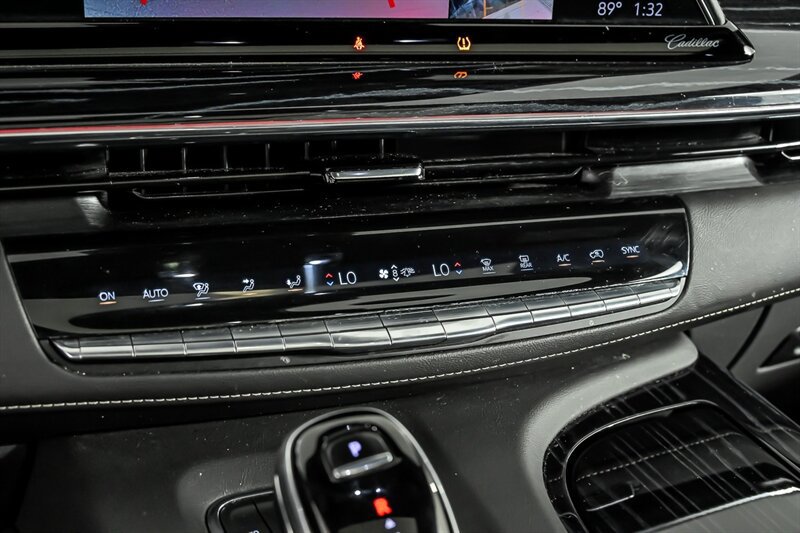 Used 2021 Cadillac Escalade Sport w/ Driver Assist Tech Package AWD/4WD image 27
