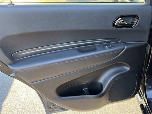 Used 2023 Dodge Durango GT image 17