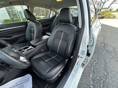 Certified 2023 Nissan Altima 2.5 SR FWD image 15