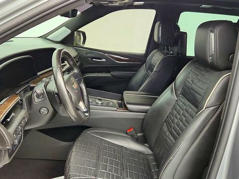 Used 2023 Cadillac Escalade Sport Platinum w/ LPO, ONYX Package AWD/4WD image 11