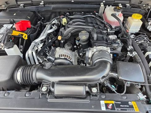 Used 2022 Jeep Gladiator Sport AWD/4WD image 29