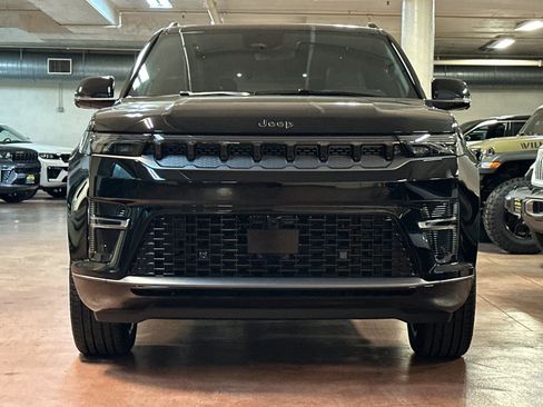 New 2026 Jeep Grand Wagoneer Limited image 8