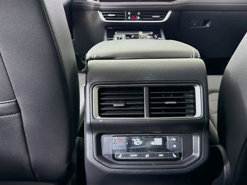 New 2026 Volkswagen Atlas SEL image 25