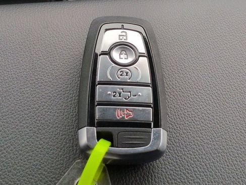 New 2026 Ford F250 XLT w/ XLT Premium Package image 33