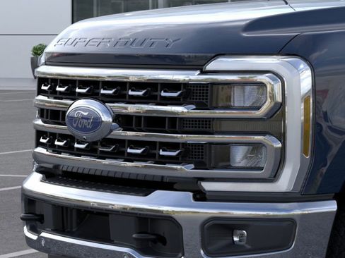 New 2025 Ford F250 Lariat w/ Lariat Ultimate Package image 39