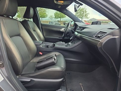 Used 2012 Lexus CT 200h Premium w/ Premium Audio Pkg (F Sport) FWD image 22