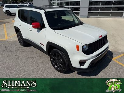 Used 2023 Jeep Renegade Latitude w/ Sun/Sound Group