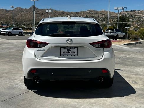 Used 2016 MAZDA MAZDA3 i Touring w/ Popular Equipment Package FWD image 7