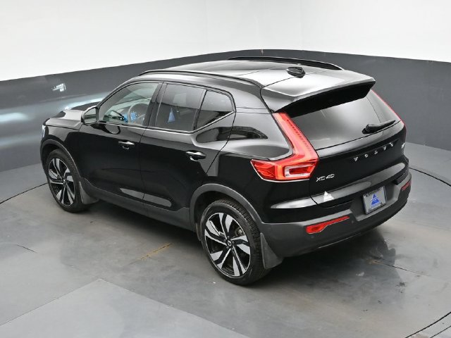 Used 2023 Volvo XC40 B5 Plus w/ Driver Assist Package AWD/4WD image 20