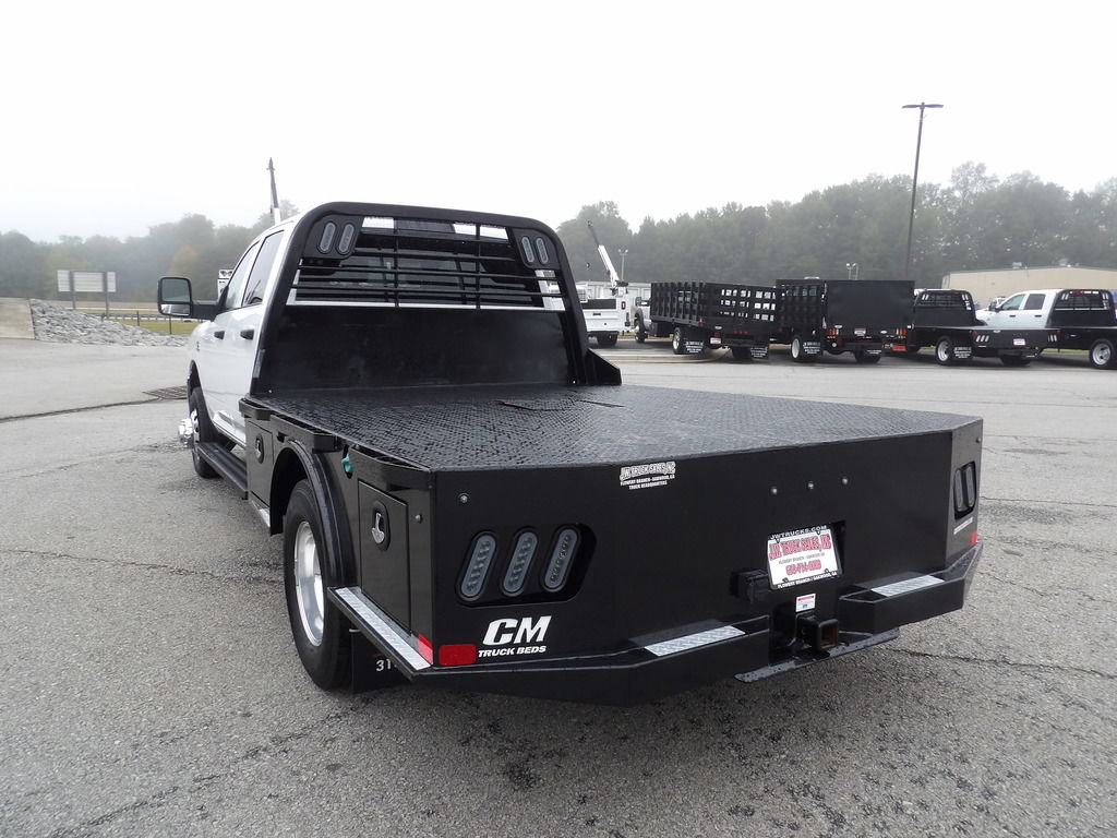 Used 2026 RAM 3500 Tradesman w/ Chrome Appearance Group AWD/4WD image 5