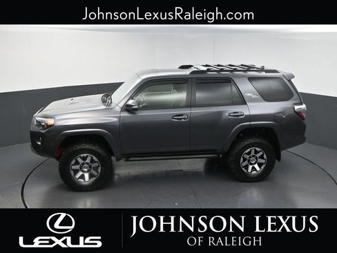 Used 2023 Toyota 4Runner TRD Off-Road Premium w/ Off Road Premium Plus Package AWD/4WD image 30