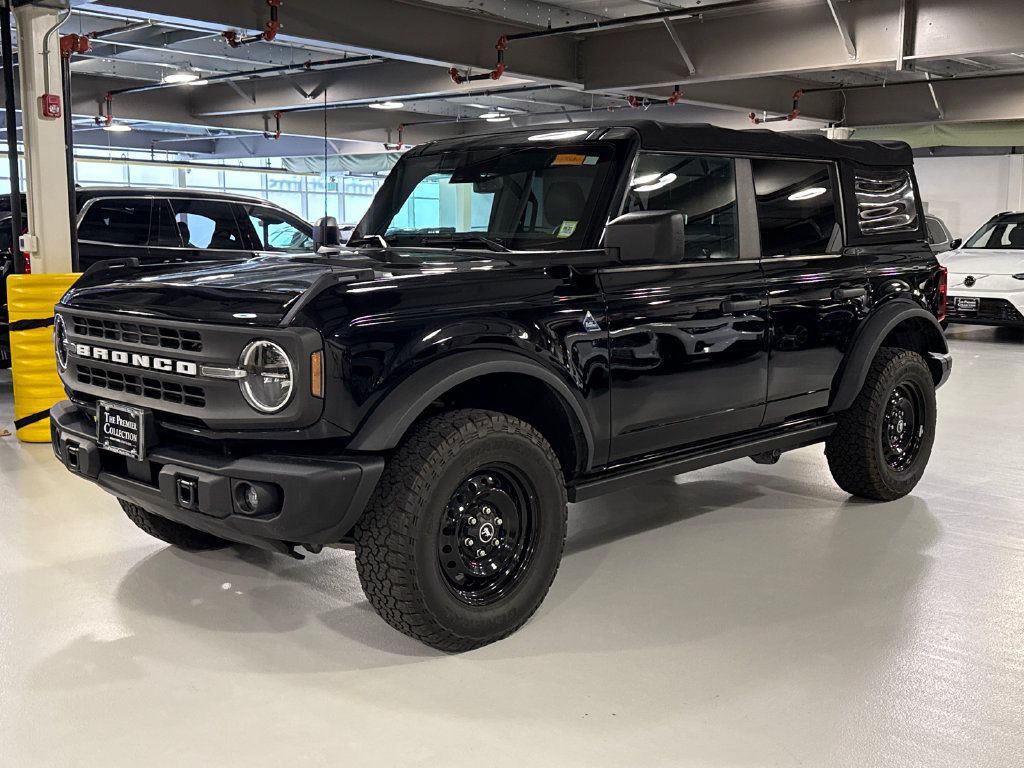 Used 2022 Ford Bronco Black Diamond AWD/4WD image 5