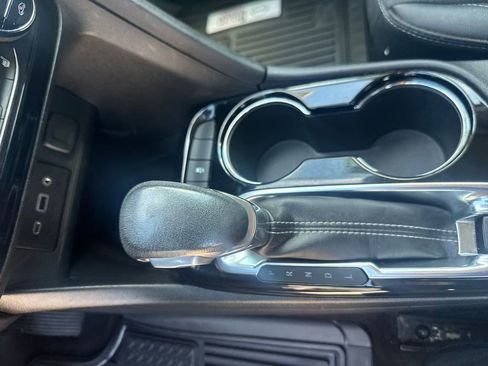 Used 2022 Buick Encore GX Select FWD image 26
