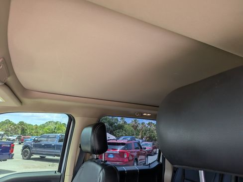 Used 2021 Ford F250 Lariat w/ Lariat Ultimate Package AWD/4WD image 23