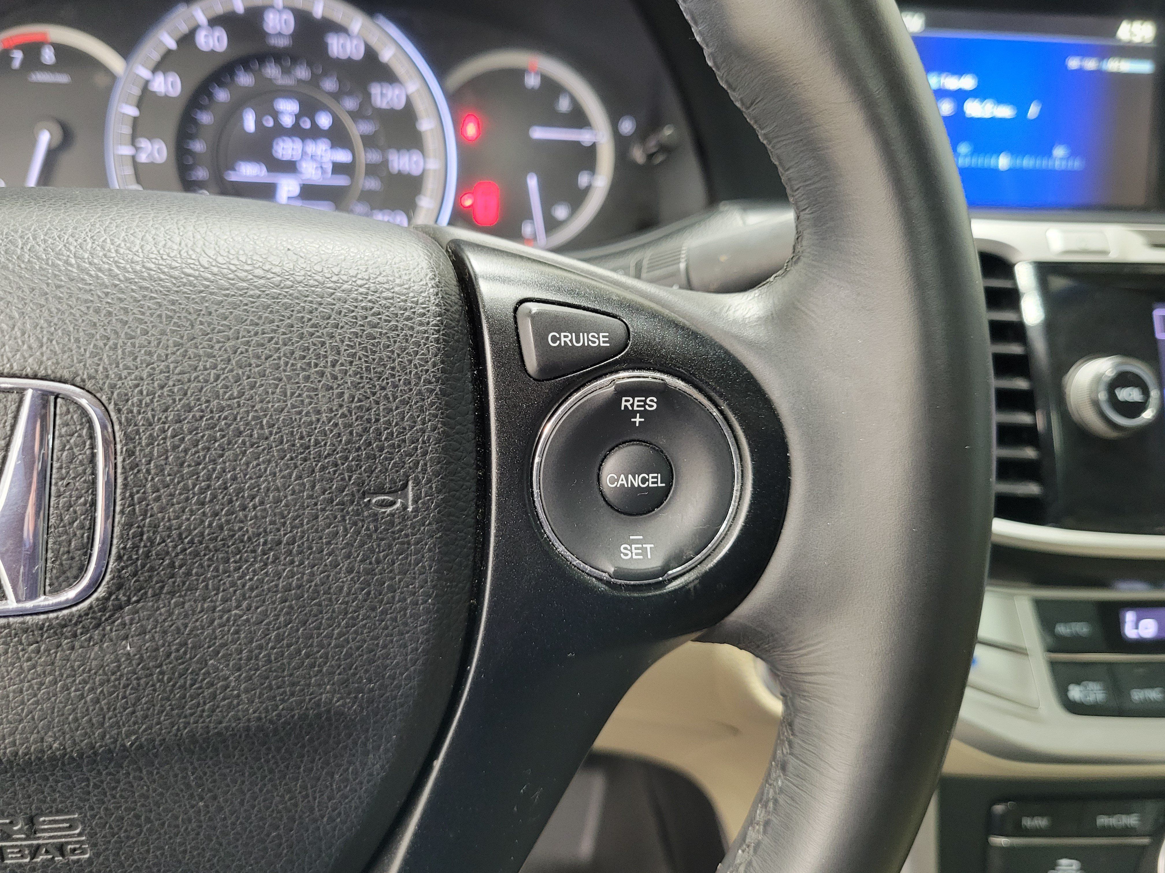 Used 2015 Honda Accord EX-L image 24