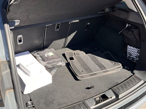 Used 2022 Land Rover Range Rover Evoque SE image 21