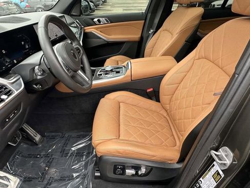 Certified 2025 BMW X5 M60i w/ Executive Package image 27