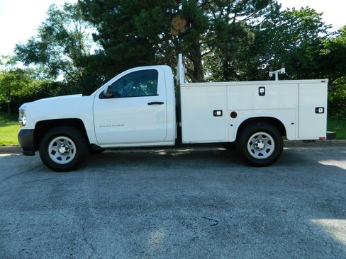 Used 2017 Chevrolet Silverado 1500 W/T w/ WT Fleet Convenience Package AWD/4WD image 4
